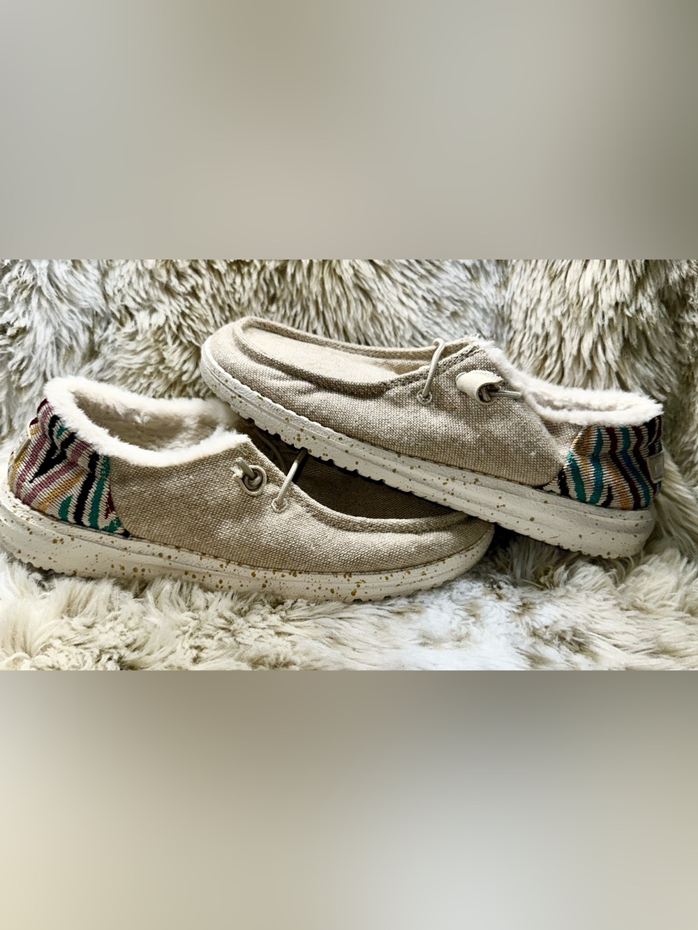 Hey Dude Wendy Funk Wool Beige Faux Fur Lined Southwestern Loafers Shoes Size 6 - Picture 2 of 7